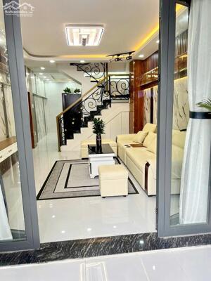 HOT HOT! Nhà tuyệt đẹp 2 lầu hẻm xe hơi 88 Nguyễn Văn Quỳ, Quận 7