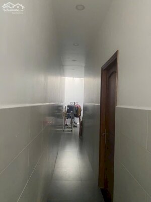 Nhà cấp 4 MT đường 96, Tây Hòa, Phước Long A, Q9, DT 90m/9tỷ.