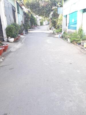 Bán lô đất DT 70m2, đường xe hơi, sổ riêng thổ cư, 2 tỷ 3, kp1 phường Tân Hiệp