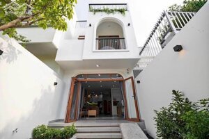 cần bán căn nhà gần ngay trạm xăng Đức Hưng