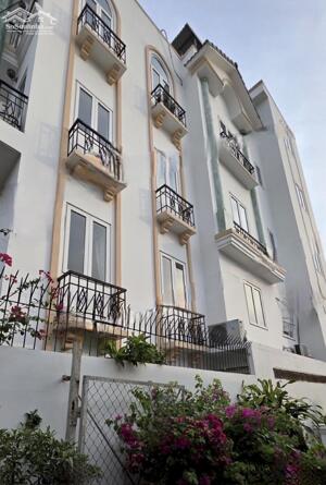  BÁN NHÀ Q2: 5 TẦNG MỚI – CÓ GARA + HỒ BƠI + PHÒNG XÔNG HƠI – 106M² – CHỈ 9,79 TỶ LH: THIỆN NHÀ ĐẤT Q2 MKS: 69.9NTD