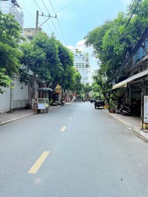 Hiếm có khó tìm - đối diện Sân bay, xe hơi đỗ cửa, 4 góc 90 độ, 4x13, hàng xóm BTL QK 7