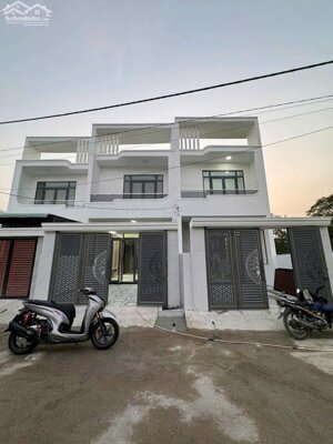 Nhà sổ riêng mới xây 3 tỷ/82 m2/1 lầu 1 trệt đường 6m