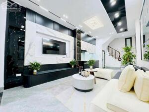 NHÀ MẶT PHỐ THÁI HÀ VỊ TRÍ VÀNG KINH DOANH MẶT TIỀN 4.5M HIẾM