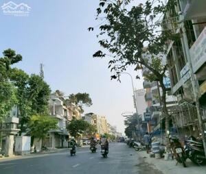 BÁN NHÀ MT NGUYỄN THÁI SƠN,  GẦN SÂN BAY, 50M²,  3 TẦNG, GIÁ 7.4 TỶ TL