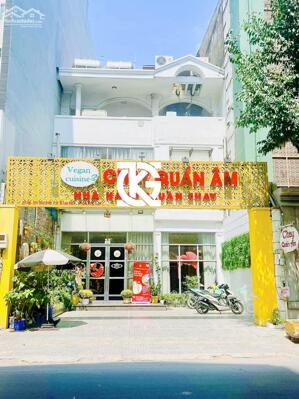 Cho Thuê Nhà Mặt Tiền: 210 Nguyễn Thái Bình - Quận Tân Bình - 8x27m, 3 tầng