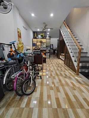 Nhà mới có chỗ đậu ô tô, gần mặt tiền Thiên Phước, 5.5 tỷ