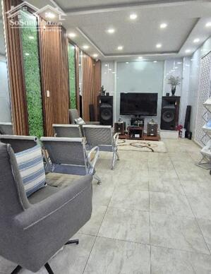 MẶT TIỀN NGUYỄN ĐÌNH CHIỀU, 58M2 (4.6 x 13) P4 Phú Nhuận, 10 ty