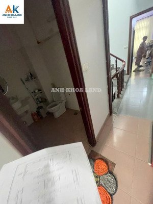 bán nhà mặt tiền kinh doanh đường số 9 p.linh tây, 71.1m² có 4 tầng giá 13.5 tỷ còn tl