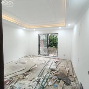 Siêu phẩm nhà kv Lĩnh Nam, pcach Tân Cổ Điển, có THANG MÁY – SÂN CỔNG RIÊNG – VỊ TRÍ TRUNG TÂM