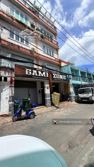 tòa nhà thu nhập ổn định giá phù hợp mua làm tài sản dt.10m.x ẻm 230m2 nhà 5 tầng đang cho thuê .