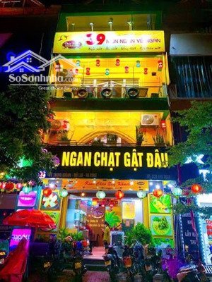 cho thuê nhà mặt phố quan hoa, cầu giấy, dt 70m2x4t, mt 10m, đoạn kd đẹp , thông sàn, vỉa hè rộng.