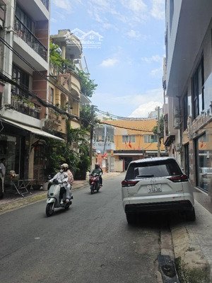 khu bàu cát-69m2-nhà 3 tầng btct-4x18-có 10pn-dòng tiền 35 triệu/ tháng-nhỉnh 7tỷ