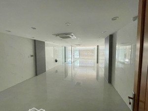 cho thuê nhà 5 tầng đường trần văn hoài có thang máy giá 40 triệu