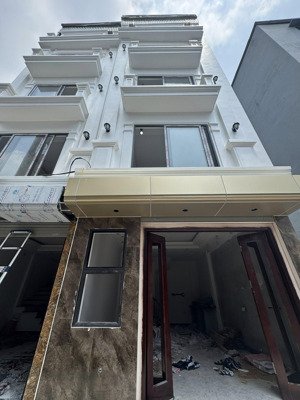 nhà 5 tầng cách ql6 400m-ô tô đỗ tận cửa tại tổ 4 nhân huệ - đông mai - hà đông