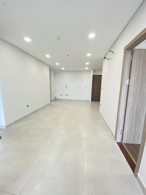 chủ nhà gửi bán căn góc 97m2 tầng trung chung cư khai sơn city