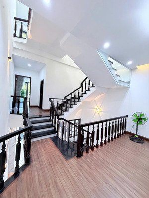 chính chủ cần gấp nhà 3 tầng full nội thất tại thanh khê đà nẵng