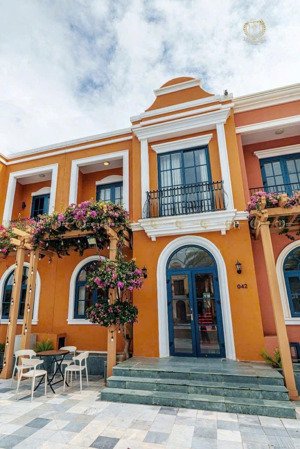 bán shophouse trục miami novaworld phan thiết giá kẹt tiền