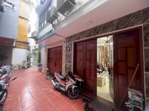 Bán Nhà Ngõ 59 Ngô Gia Tự, Long Biên 33m2, 5T giá 6,85 tỷ (ô tô đỗ cách 15m, cam kết chuẩn)