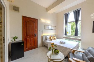 chính chủ cho thuê chdv full nội thất mới đẹp như khách sạn ngay công viên