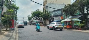 văn phòng công ty 3 tầng 4x14 trong công viên trần thái tông 7,6 tỷ