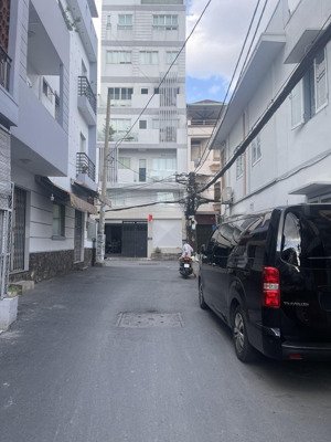 bán nhà hxh hoàng sa p9, q3.(8mx20m) dtcn 160 m2. gía 19 tỷ