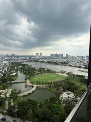 vinhomes central park căn 3pn 2ban công full nội thất view sông công viên siêu đẹp