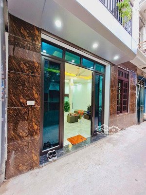 siêu phẩm mỹ đình -nhà mới đẹp dân xây - mặt tiền rộng - 2 mặt thoáng -tặng full nội thất hiện đại