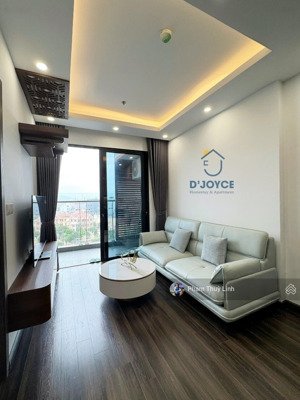 cho thuê căn 2 ngủ full đồ có thể về ở ngay hoàng huy commerce giá 10 triệu/th bao phí quản lý.