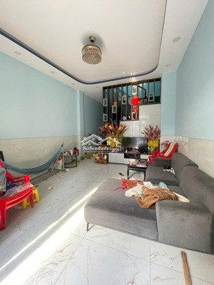 nhà đường dương bá trạc diện tích 60m2 chỉ 5,2 tỷ p2, quận 8. 