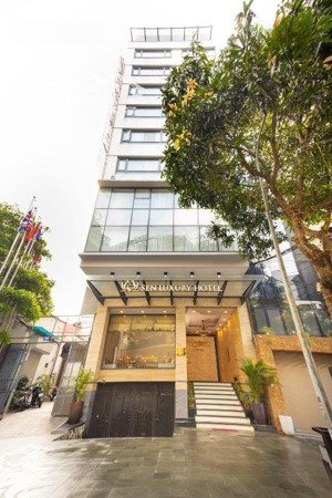 khách sạn nguyễn khánh toàn 13 tầng 60 phòng, lô góc 2 thoáng 215 tỷ doanh thu 650tr/th