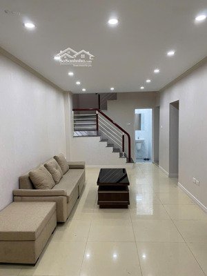 có 102, bán nhà đào tấn, 30m ô tô, tk đẹp, thoáng sáng, ở sướng 50m2, 3t, chỉ 6.5 tỷ