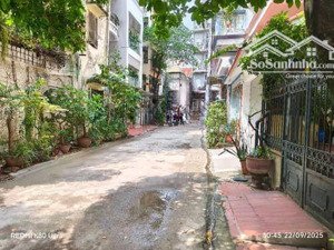 phân lô phùng chí kiên, 30m2 5 tầng mt3,2m ô tô đỗ nhà dân xây 8,8 tỷ 