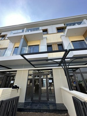 bán gấp biệt thự tại iris residence, quốc lộ 50, trường bình, cần giuộc, long an, 3,2 tỷ, 67m2