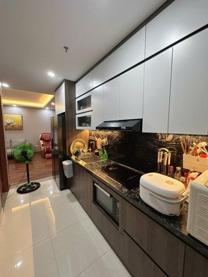 chính chủ cần bán 2 ngủ dự tecodiamond.dt 73m2,tk 2 ngủ,2 vệ sinh nhà ở có sổ