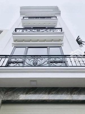 chính chủ bán gấp nhà phố đại từ, 10,2 tỷ, 50m2, đẹp xuất sắc ngay hồ linh đàm