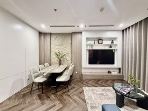 cho thuê căn hộ 2pn. 2wc 80m2, full nội thất giá 8tr/th mới 100%