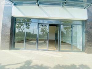 81m2 - Giá 23 triệu/tháng - Cho thuê Shophouse ngay cổng Q7 Riverside