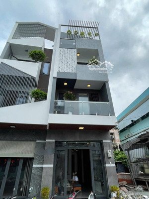 giá 10.8 tỷ nhà ở trường chinh, trệt+3 lầu, công nhận 80m2. hẻm ô tô sang trọng. bán nhanh định cư