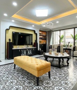 phố võ chí công, 36m2 nhỉnh 8 tỷ, dân xây mới, ngõ thông, gần ô tô, kinh doanh, lô góc, sát hồ tây