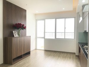 (giá siêu tốt)bán căn hộ c14 - bộ công an 70m2 2pn-2wc nội thất đẹp hướng mát sổ đỏ .giá 5,3 tỷ