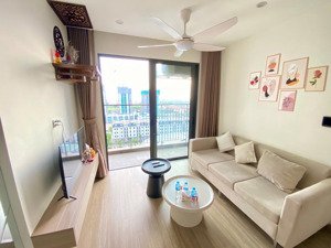 bán nhanh căn 1n+ 42,9m2 vinhomes smart city tầng trung full nội thất, sẵn sổ mua bán nhanh 3,5 tỷ