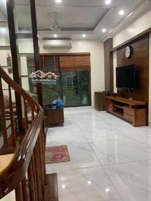 phân lô phạm tuấn tài -một nhà ra phố 63m mt 5m hơn 22 tỷ