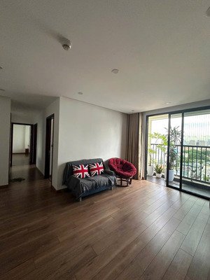 chính chủ cho thuê căn hộ đẹp tại 6th element, 21 triệu, 109m2, 3pn, 2wc, nhiều tiện ích,vào ở luôn