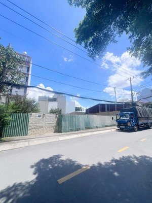 bán nhà hẻm rộng 16m ( 496/ ) đường dương quảng hàm, q.gò vấp, dt: 20x 60m ( 550m2 ) giá 63 tỷtl