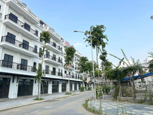 bán liền kề hoài đức 80m giá chỉ hơn 11 tỷ nhà 5 tầng đẹp, sổ sẵn, giao dịch ngay