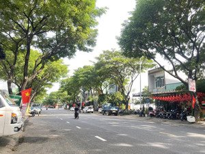 bán lô mặt tiền đường kinh dương vương p.hoà minh q. liên chiểu , đà nẵng gần biển