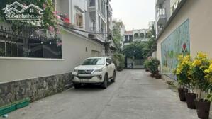 Top nhà xinh rẻ 8 x 20m 1 trệt 3 lầu Nguyễn Chí Thanh Q5 TP.HCM