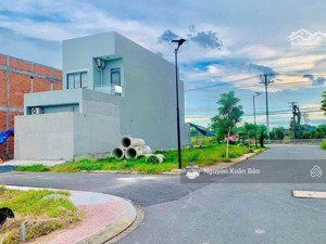 chủ cần bán lỗ 85mv thổ cư, tại bình chánh center, hẻm nhựa hoàng phan thái, giá 2ty75 tl