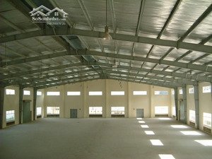cho thuê kho xưởng thạch thất, dt 1100m², xe container vào tận nơi, giá từ 72 triệu/tháng